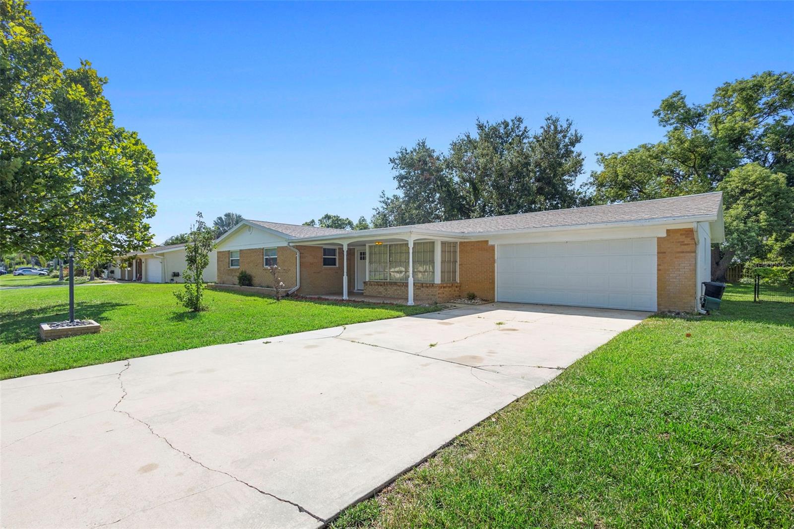 921 LEMON ROAD