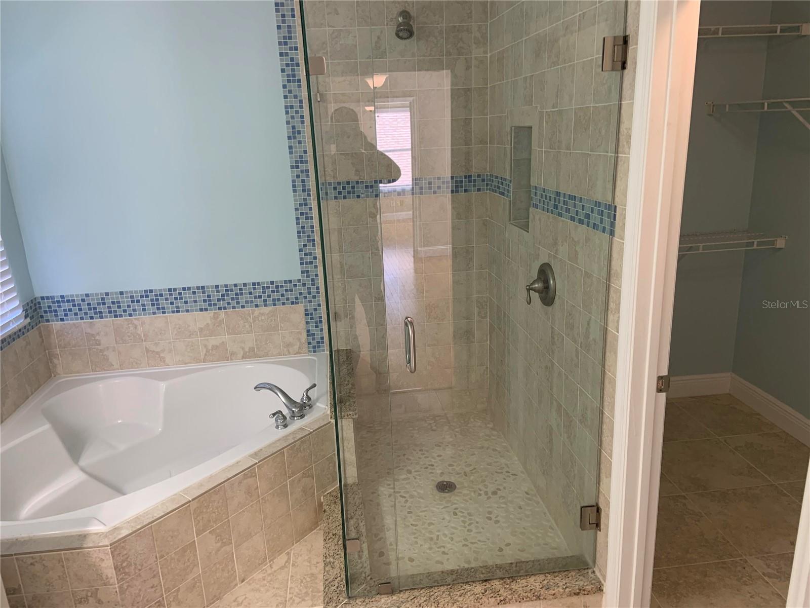 UNIVERSITY PINES - Residential Lease