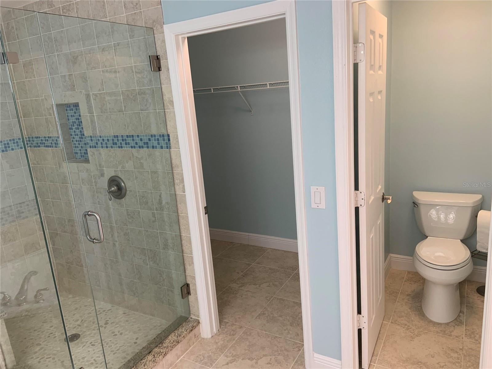 UNIVERSITY PINES - Residential Lease