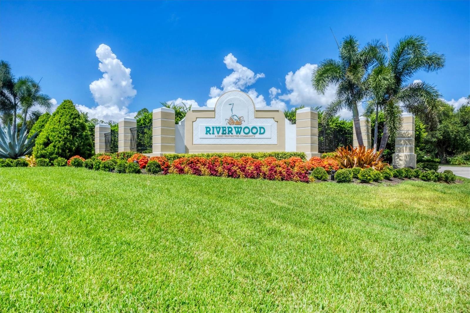 4746 CLUB DRIVE 202