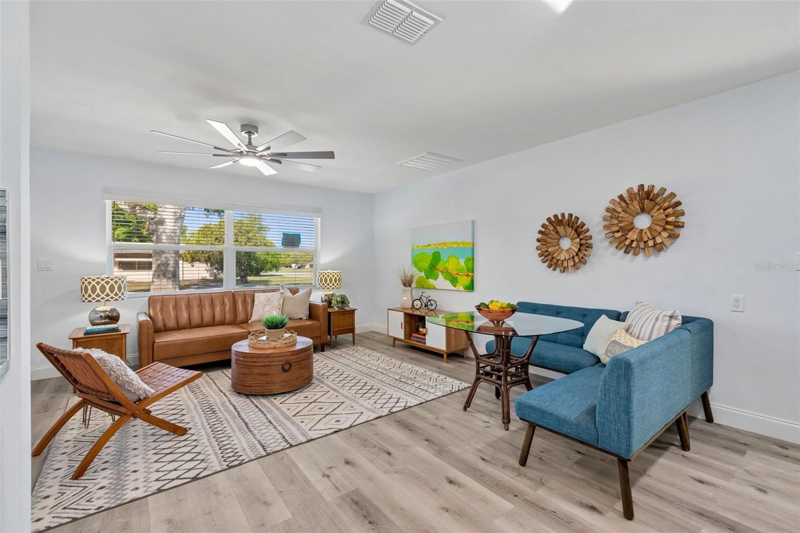 MEADOW LAWN 7TH ADD - Residential