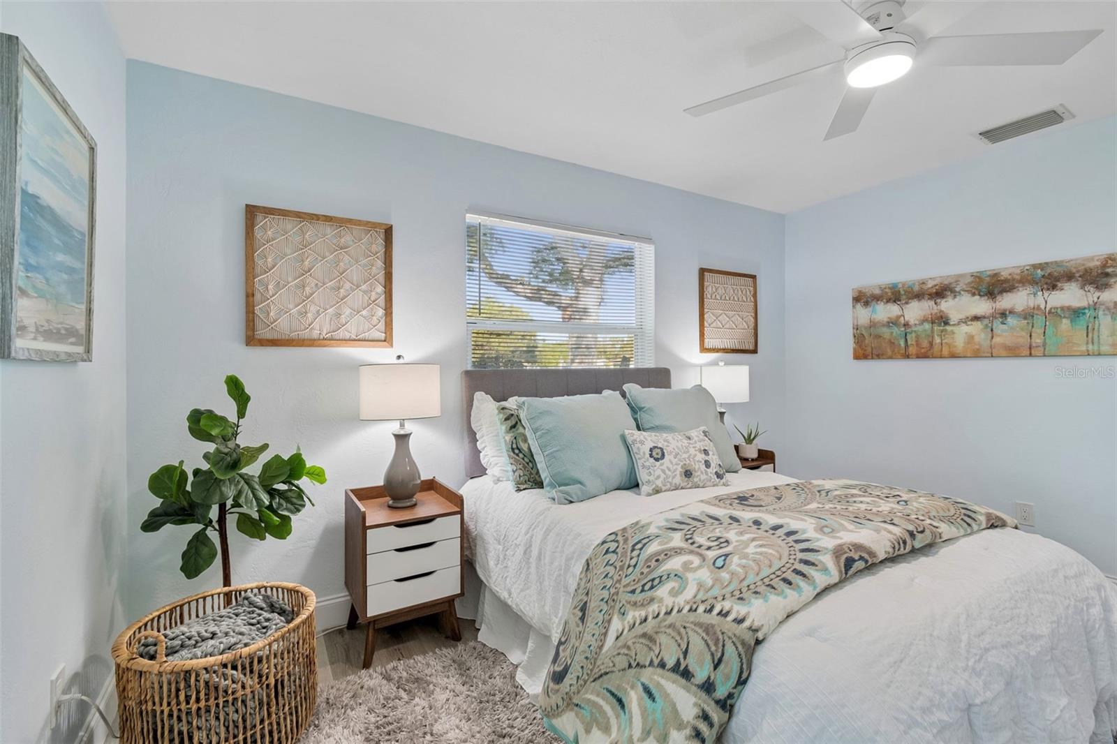 MEADOW LAWN 7TH ADD - Residential