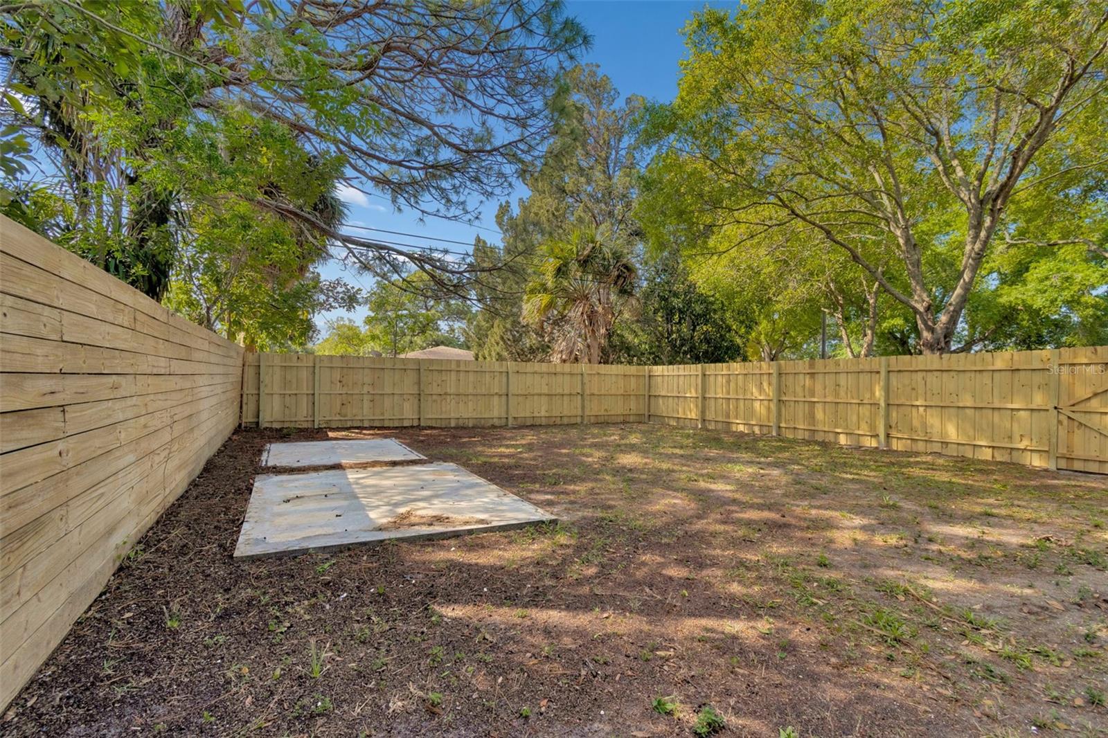 MEADOW LAWN 7TH ADD - Residential