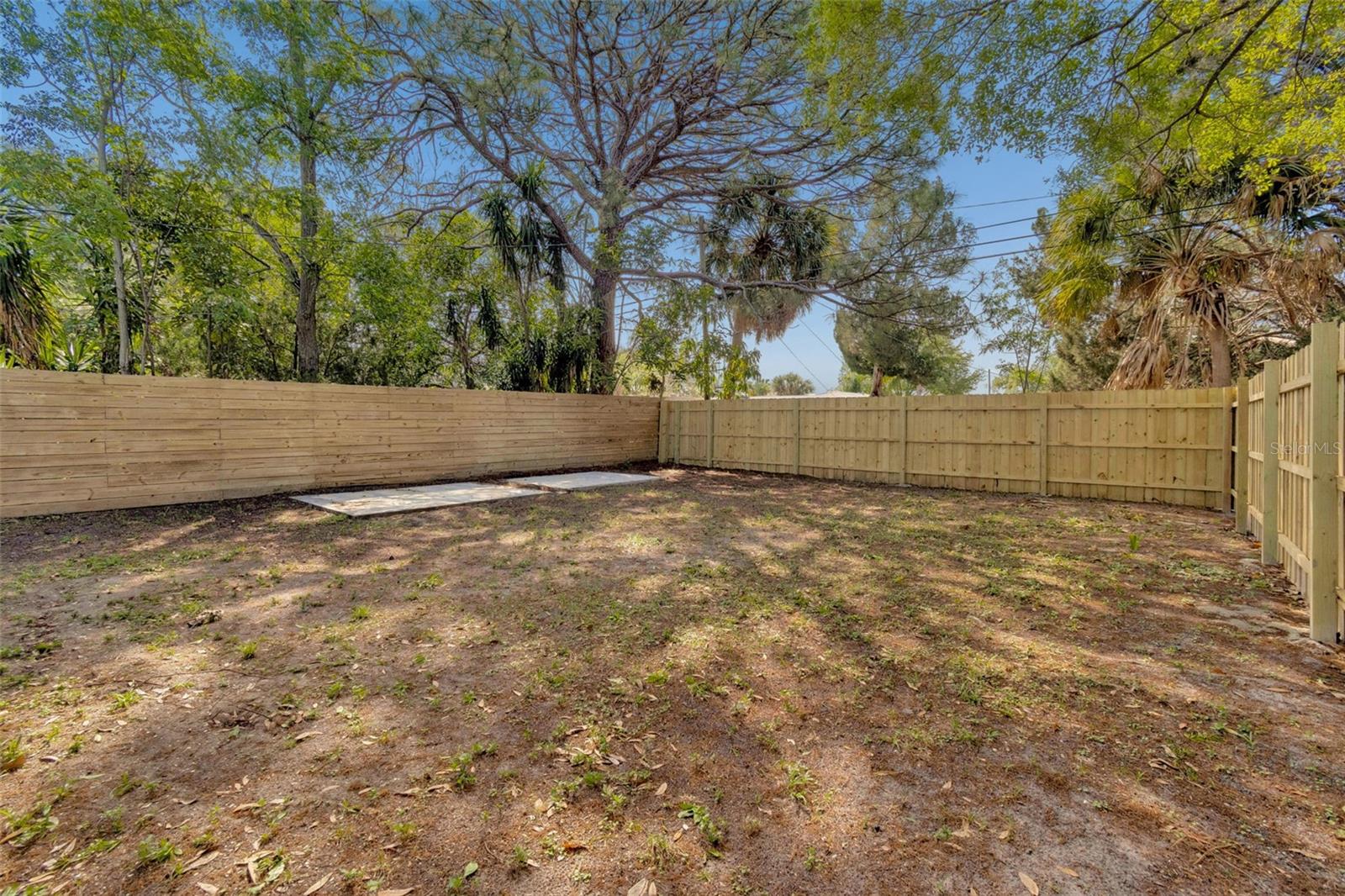 MEADOW LAWN 7TH ADD - Residential