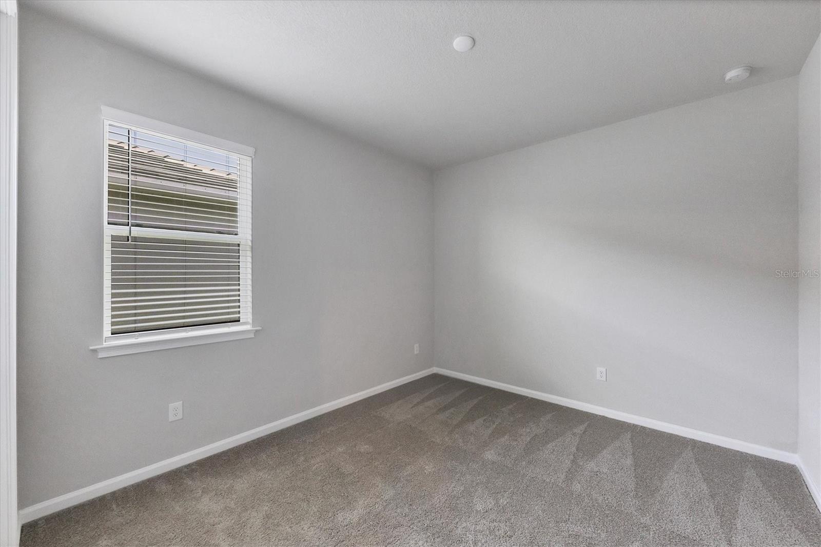 SUNSTONE VLG F5 PHS 1A & 1B - Residential Lease