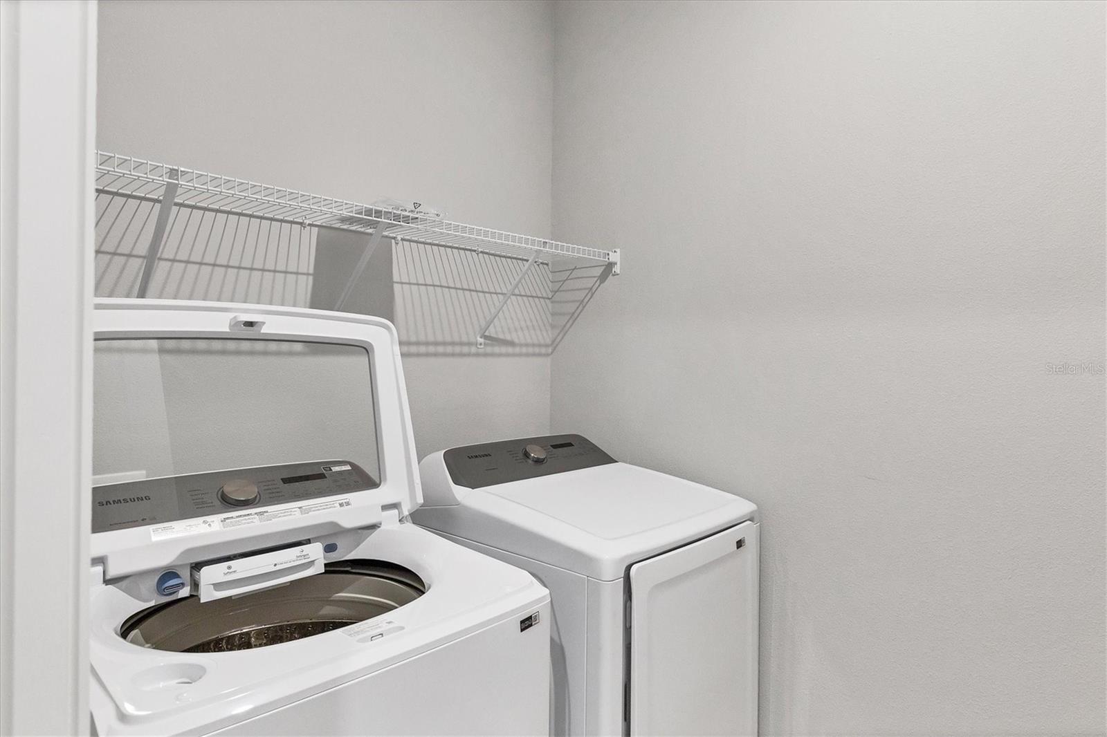 SUNSTONE VLG F5 PHS 1A & 1B - Residential Lease