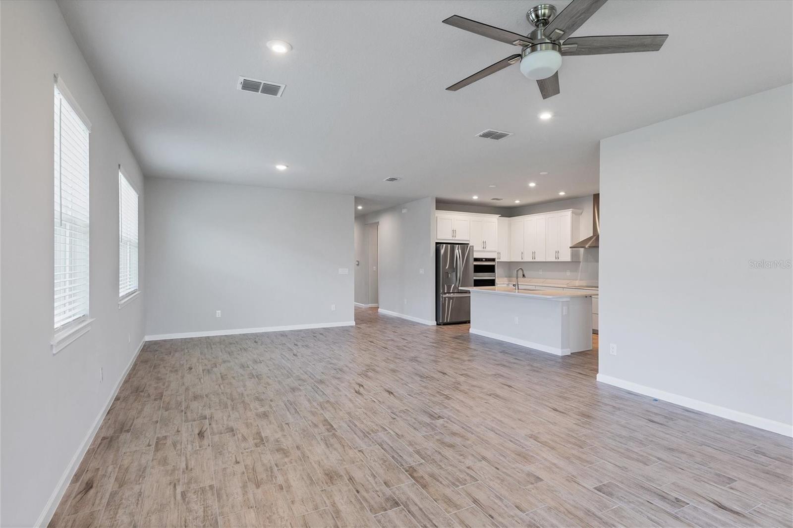 SUNSTONE VLG F5 PHS 1A & 1B - Residential Lease