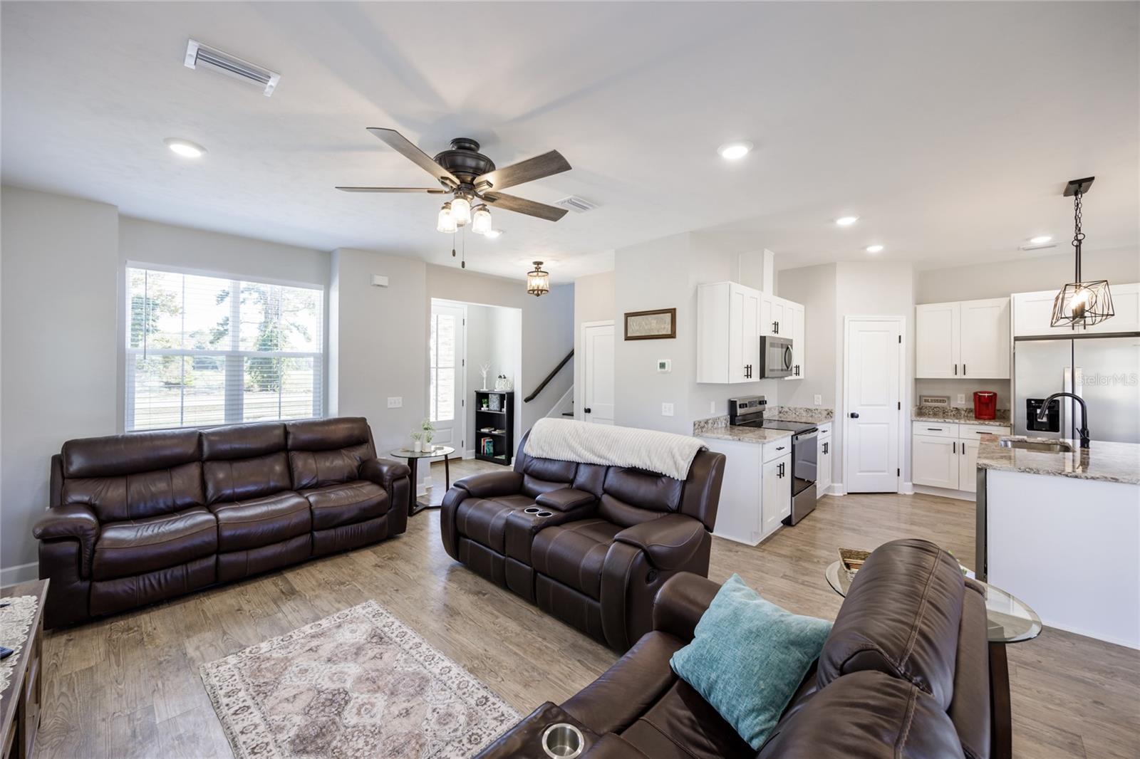 SHADY OAKS - Residential