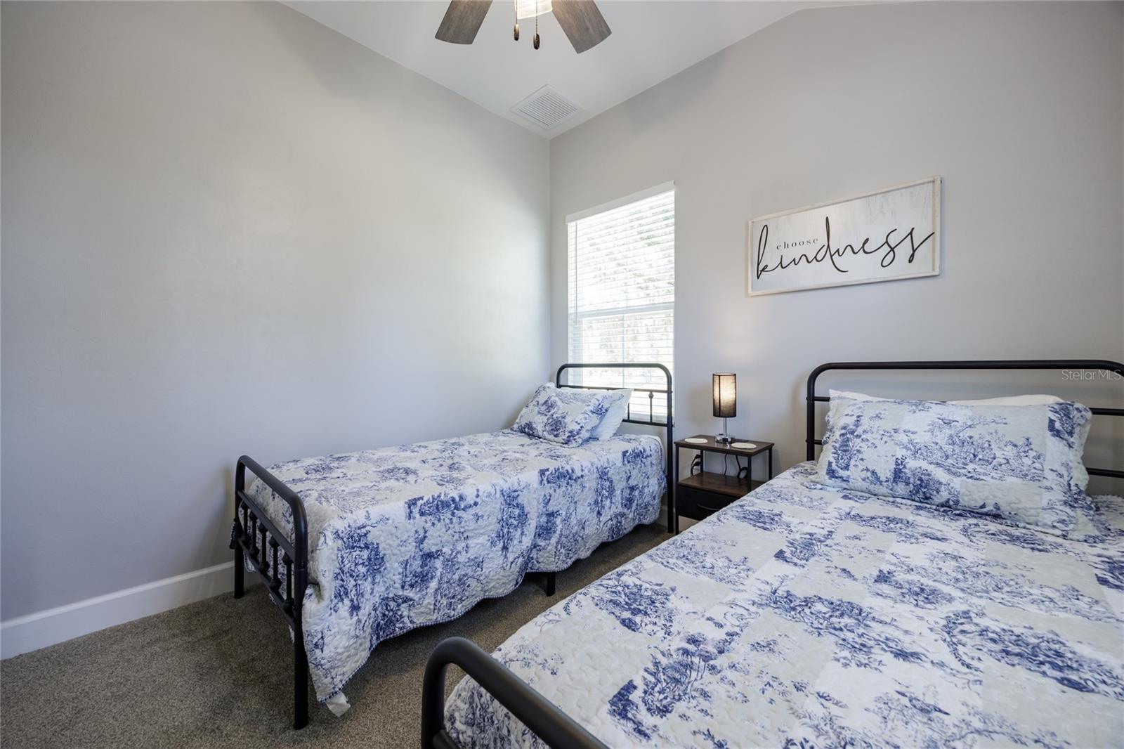 SHADY OAKS - Residential