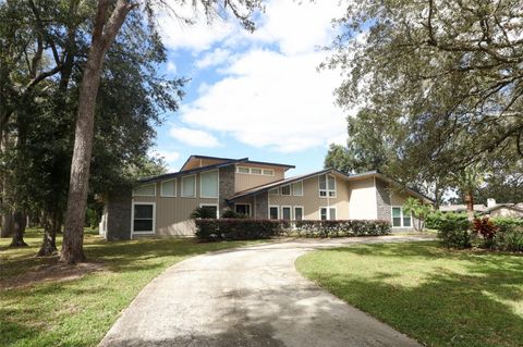 A home in LONGWOOD