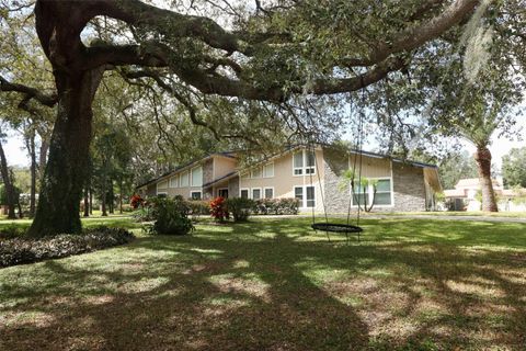 A home in LONGWOOD