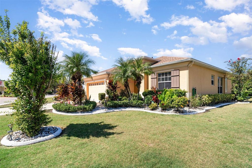 Photo of 909 Regal Manor Way, Sun City Center, FL 33573 (MLS # TB8423739)