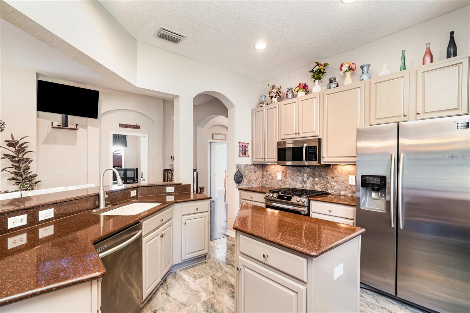 SUN CITY CENTER UNIT 270 - Residential