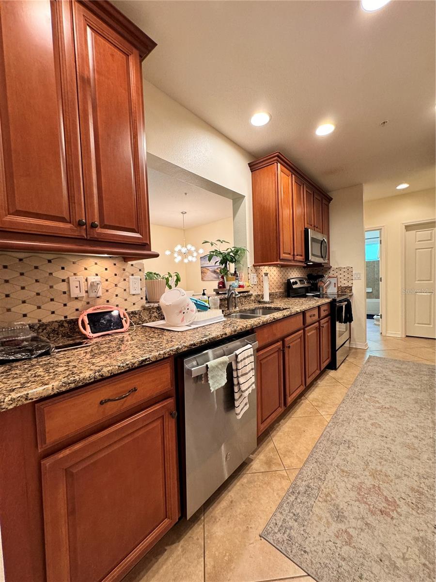 PALMA SOLA TRACE - Residential Lease