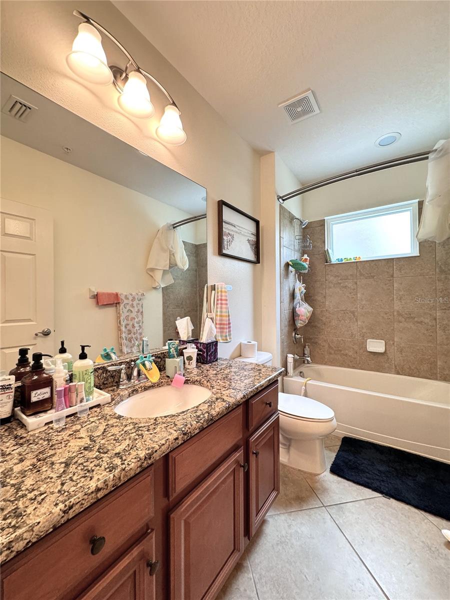 PALMA SOLA TRACE - Residential Lease