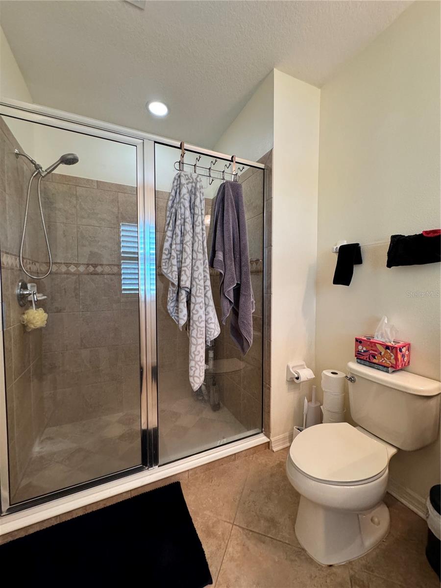 PALMA SOLA TRACE - Residential Lease