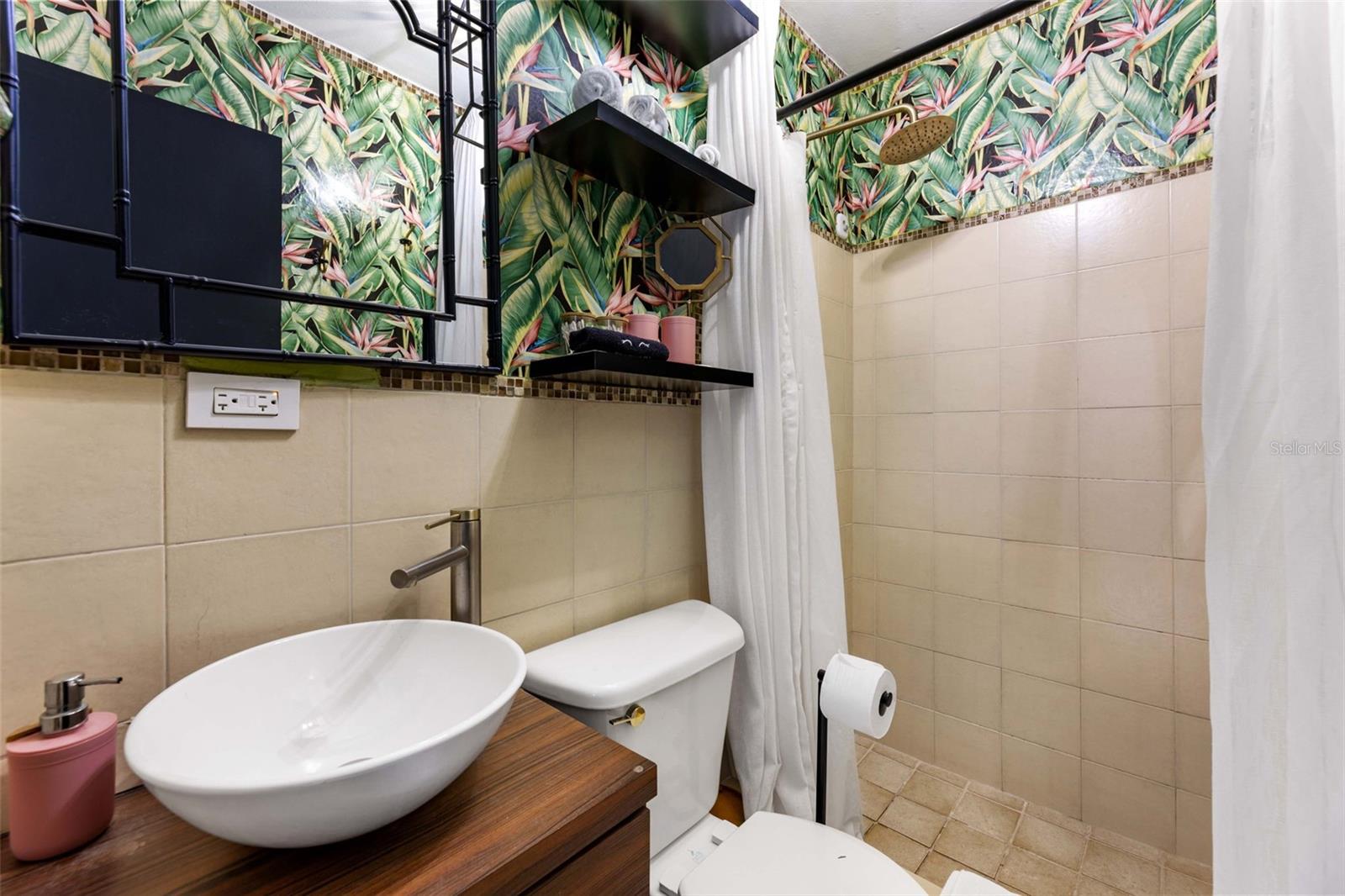 BARRIO CARRIZAL - Residential