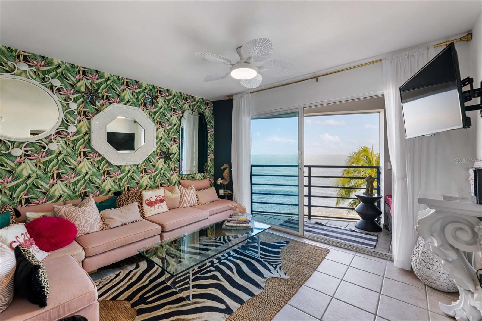 BARRIO CARRIZAL - Residential