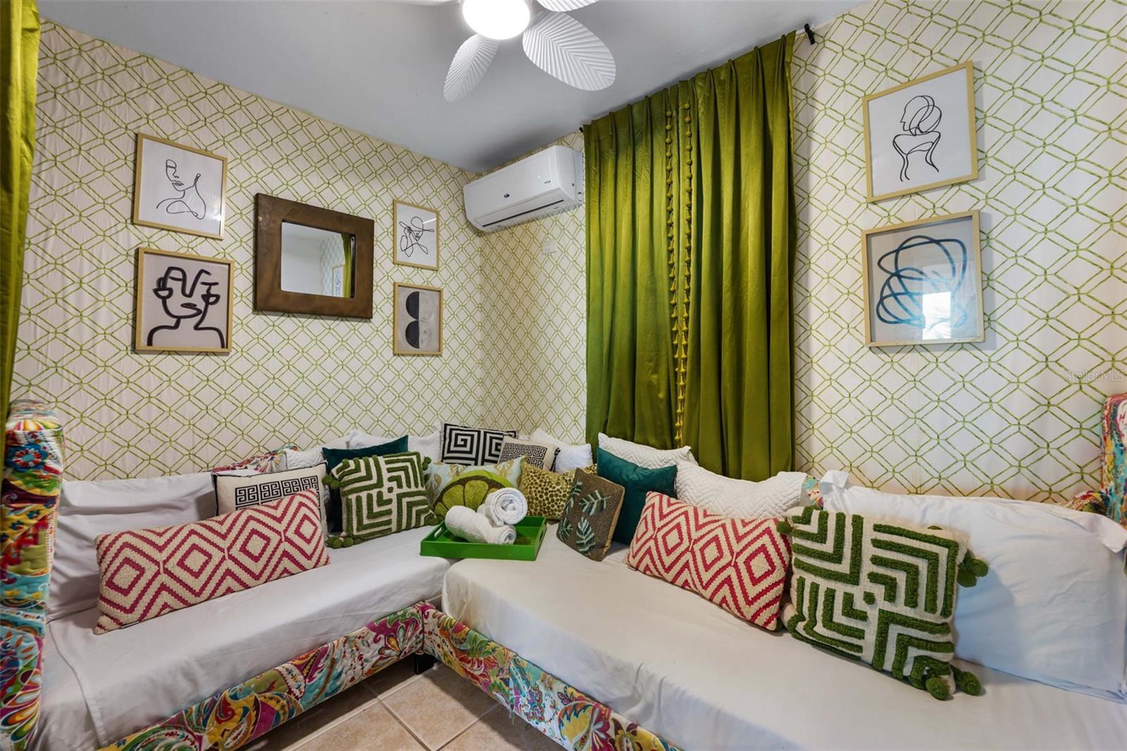 BARRIO CARRIZAL - Residential