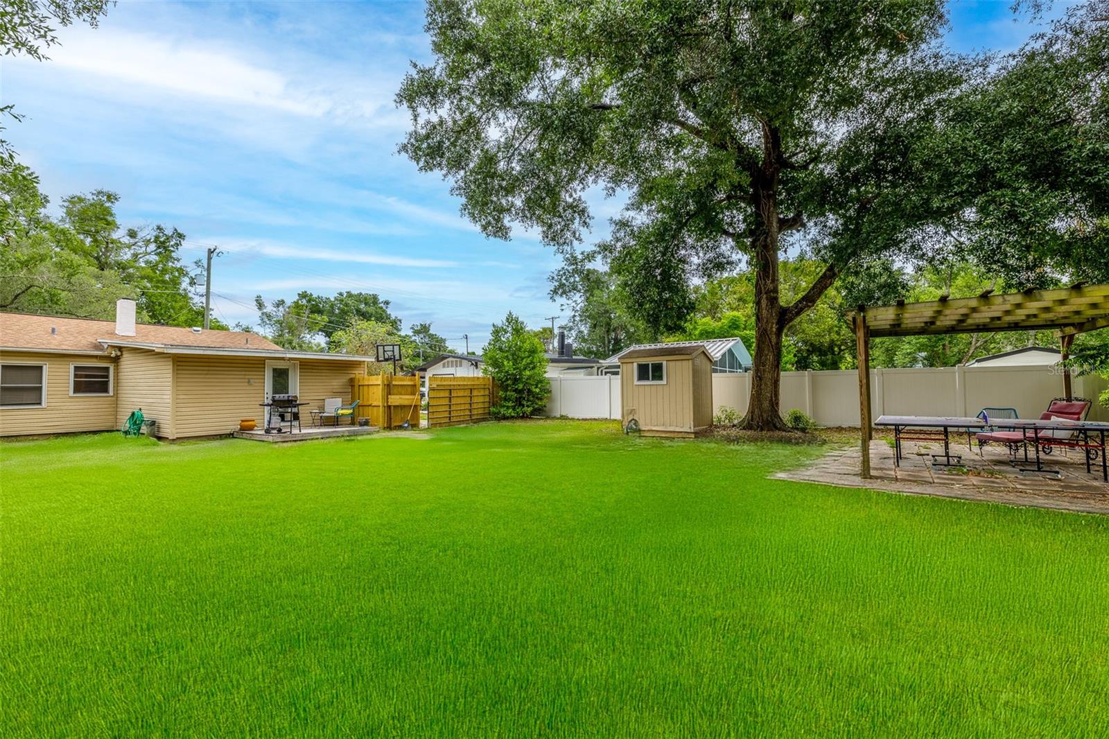 MANOR HEIGHTS WEST - Residential