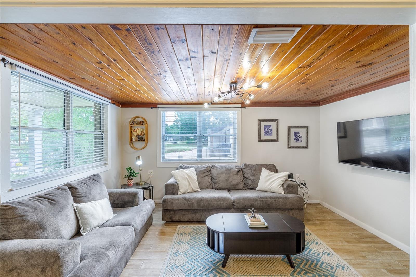 MANOR HEIGHTS WEST - Residential