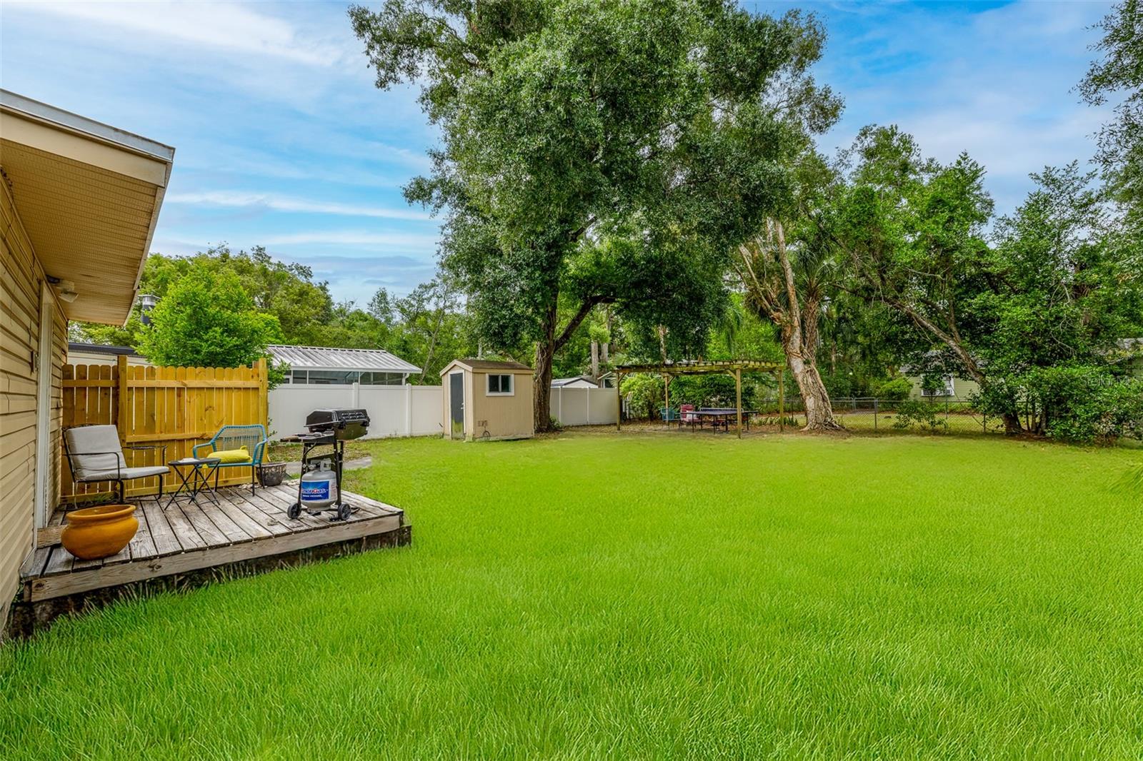 MANOR HEIGHTS WEST - Residential