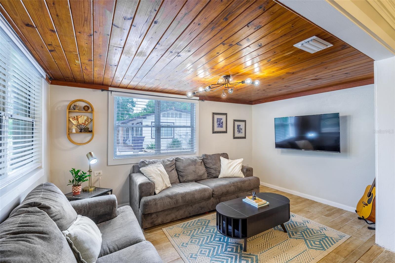 MANOR HEIGHTS WEST - Residential