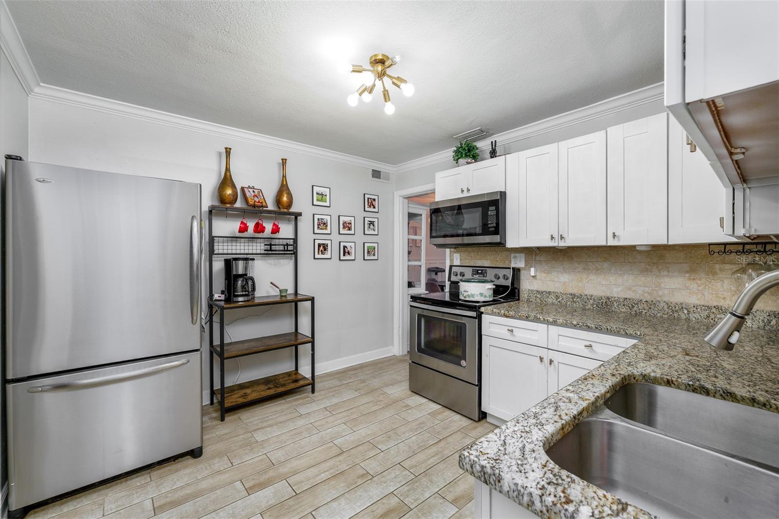 MANOR HEIGHTS WEST - Residential