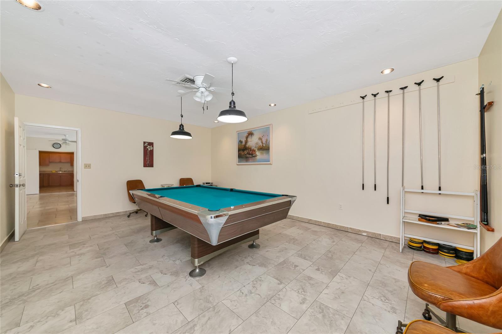 PINEWOOD VILLAGE V - Residential