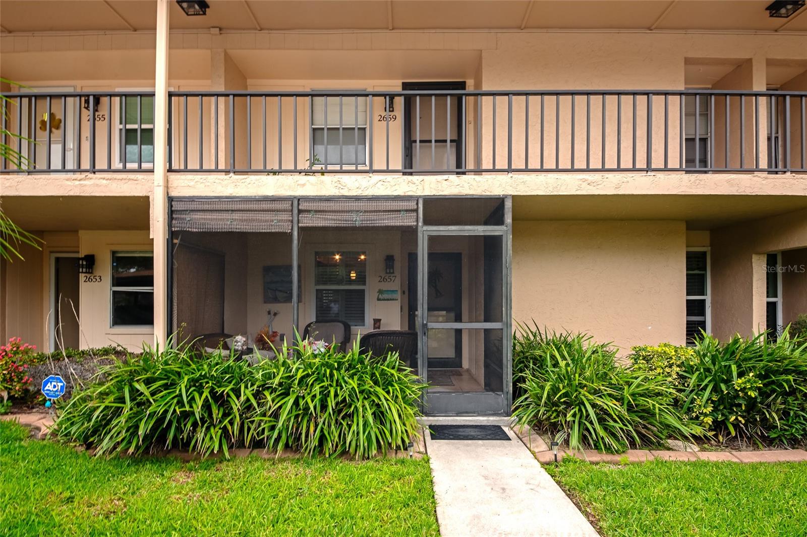 PINEWOOD VILLAGE V - Residential