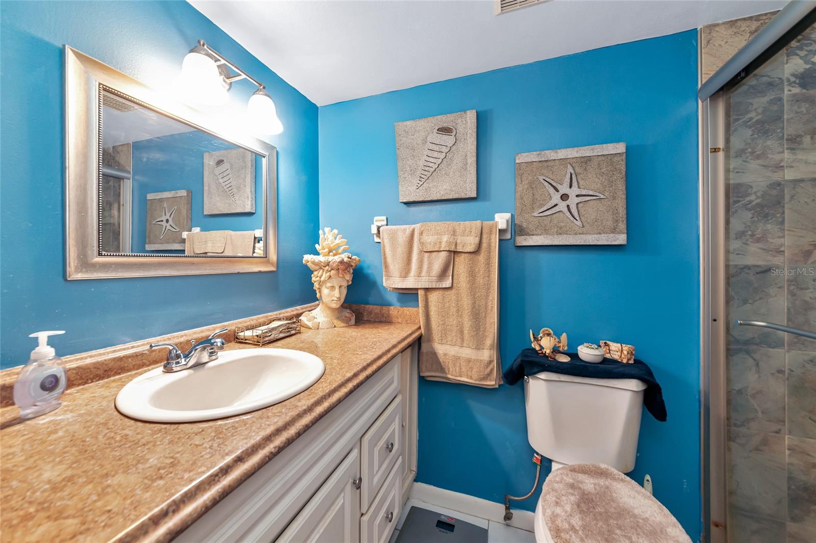 PINEWOOD VILLAGE V - Residential