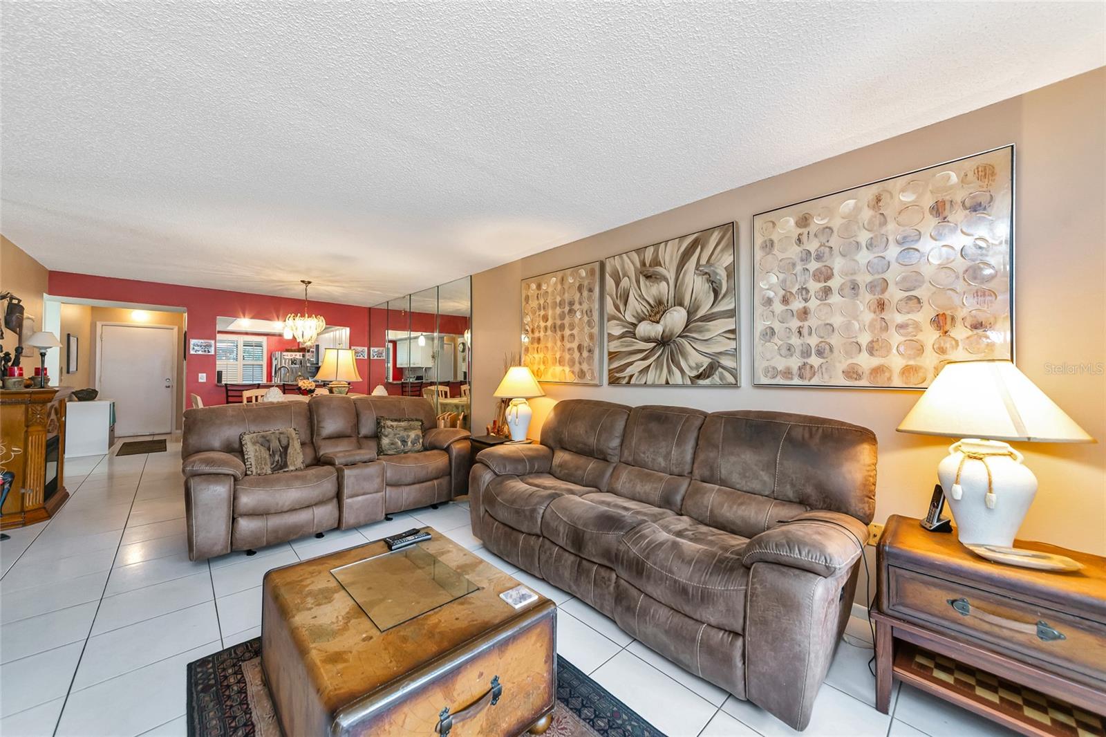 PINEWOOD VILLAGE V - Residential