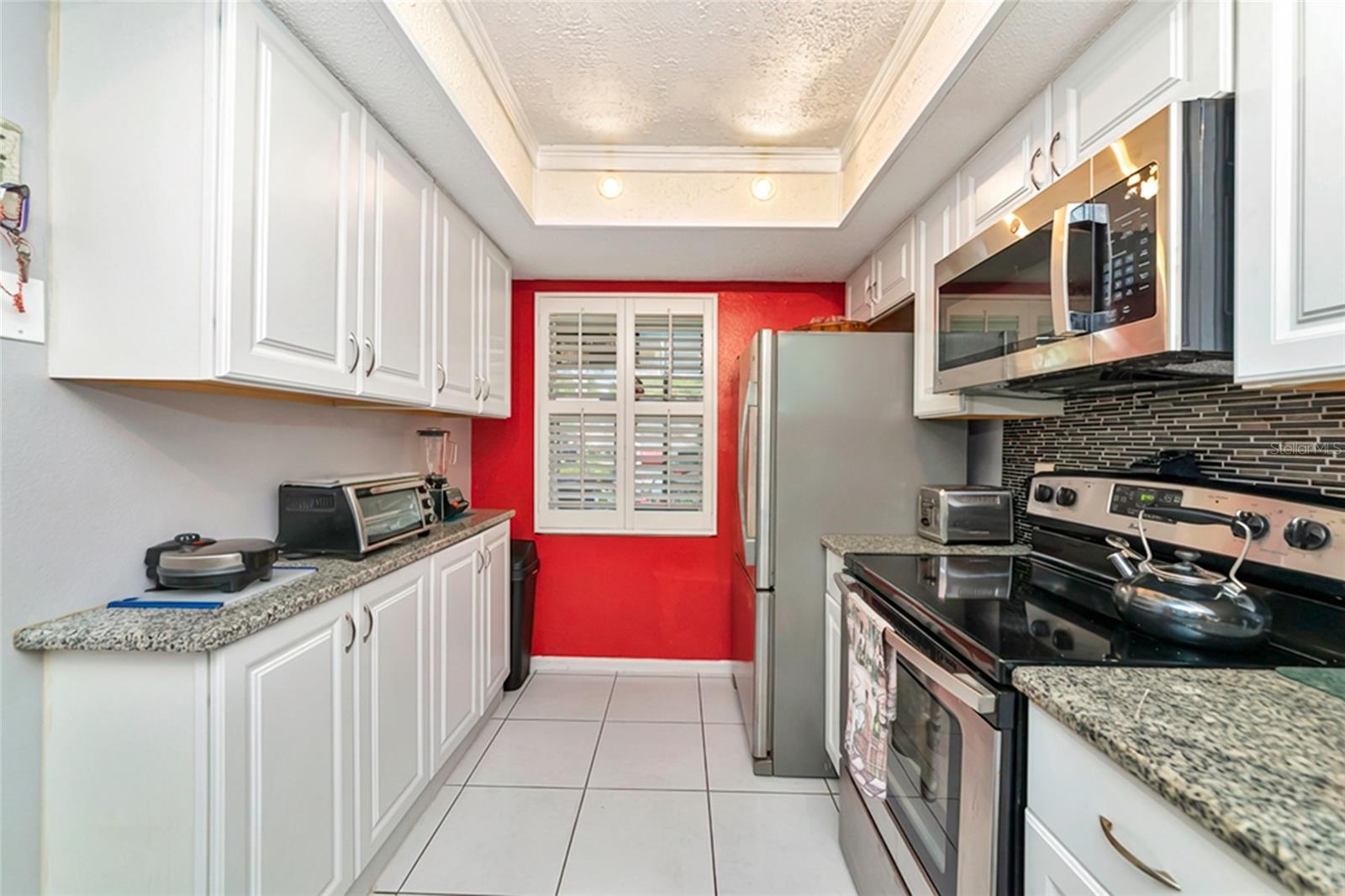 PINEWOOD VILLAGE V - Residential