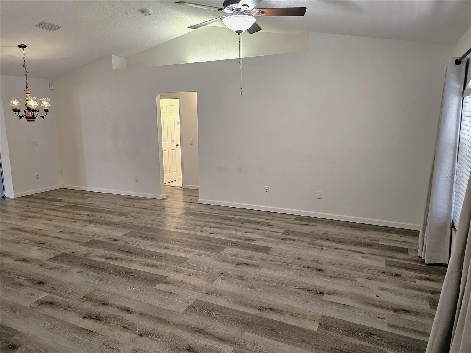 SOUTH VENICE - Residential Lease