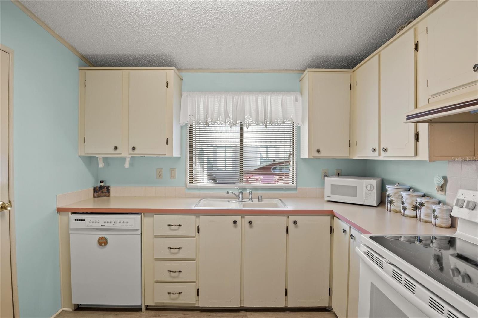 LAKE N GOLF ESTATES - Residential