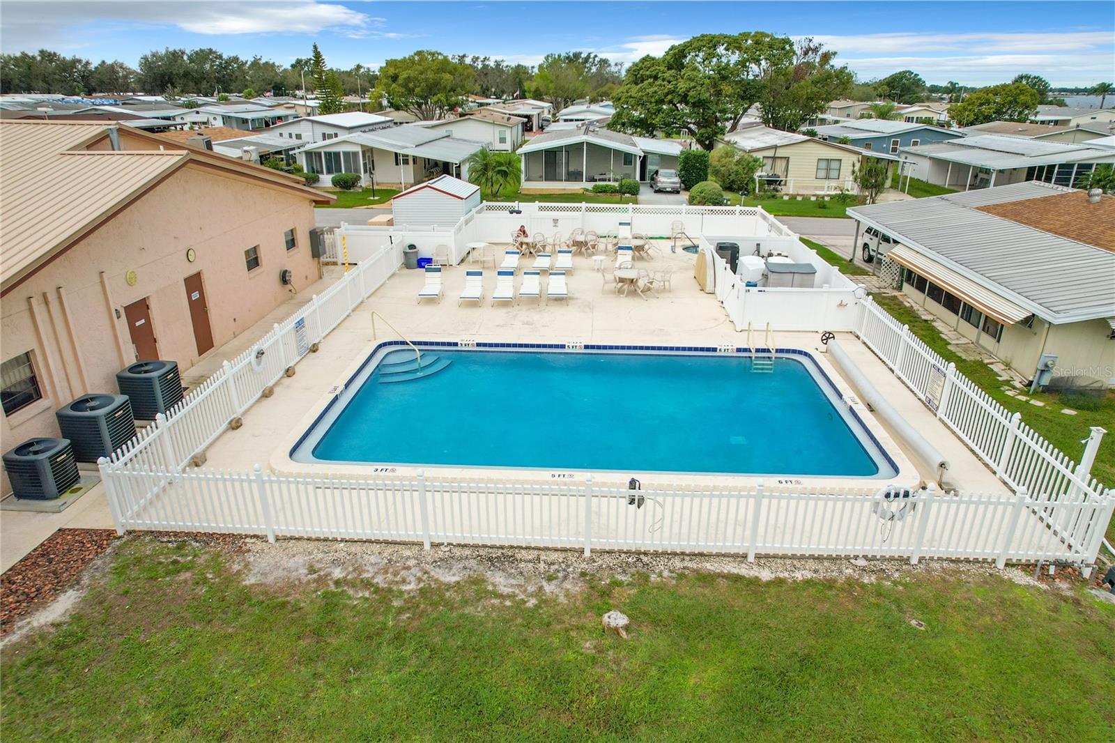 LAKE N GOLF ESTATES - Residential