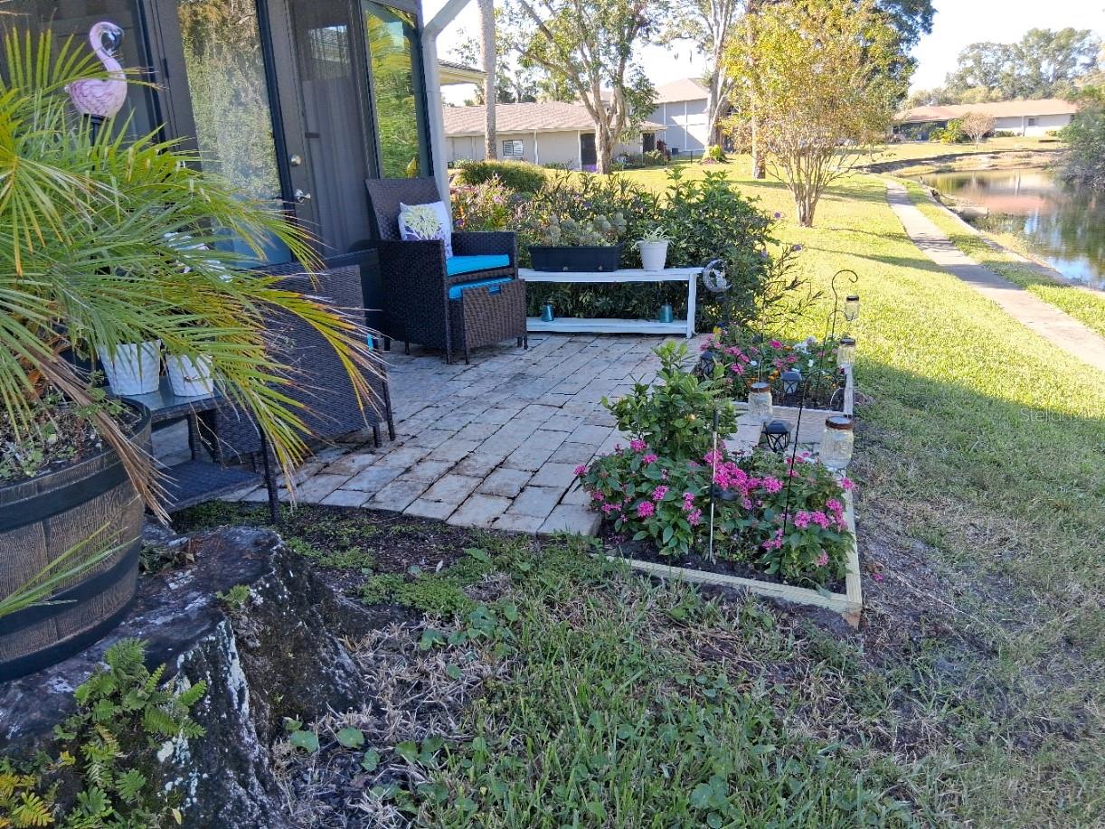 COUNTRY OAKS CONDO 01 - Residential Lease