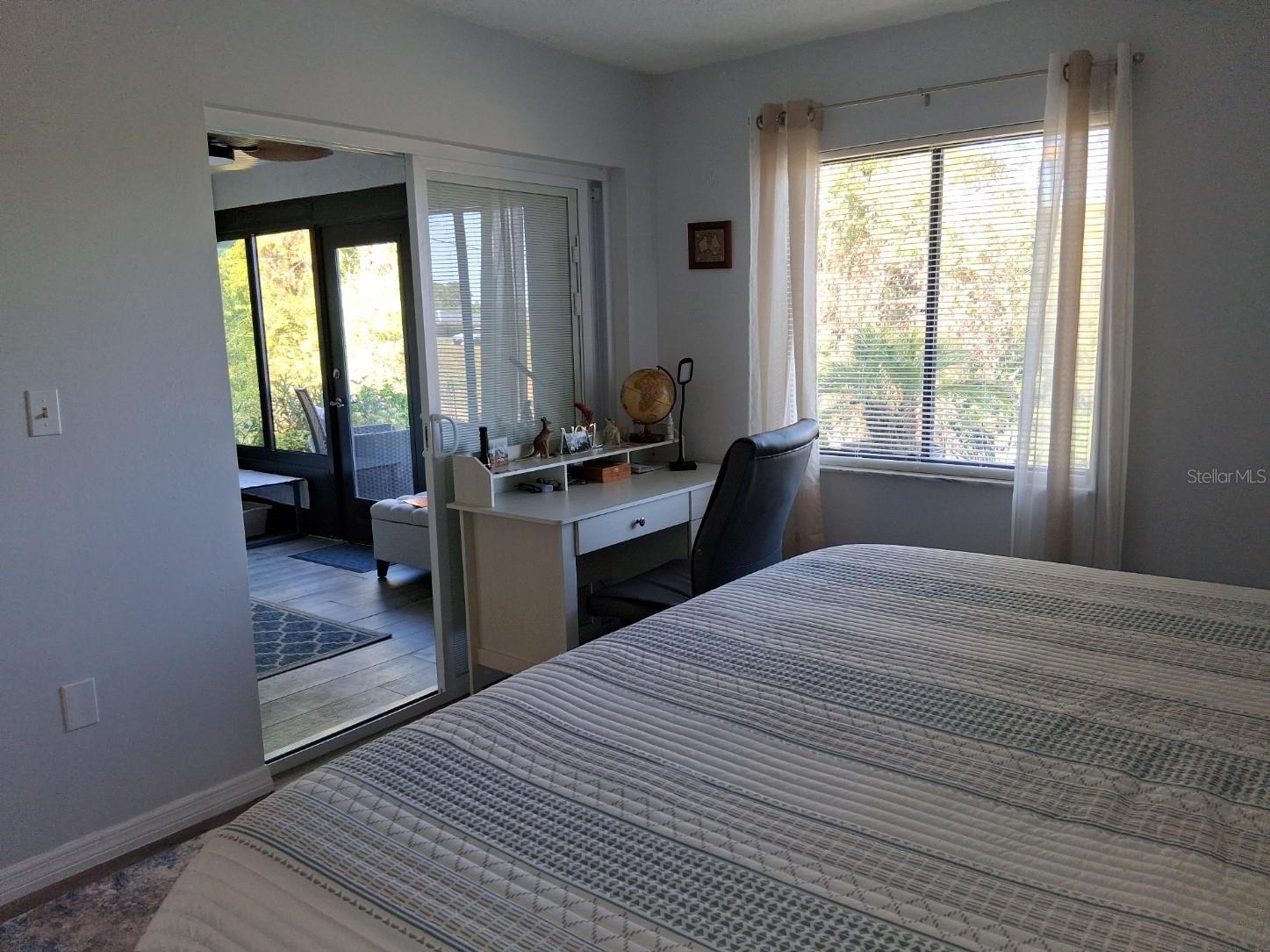 COUNTRY OAKS CONDO 01 - Residential Lease