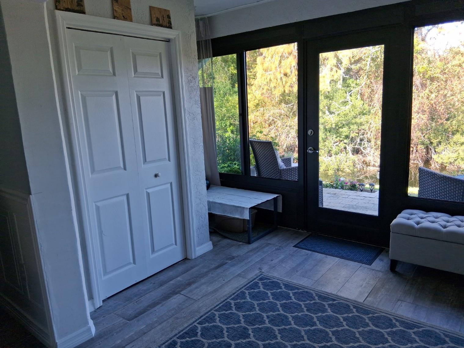 COUNTRY OAKS CONDO 01 - Residential Lease