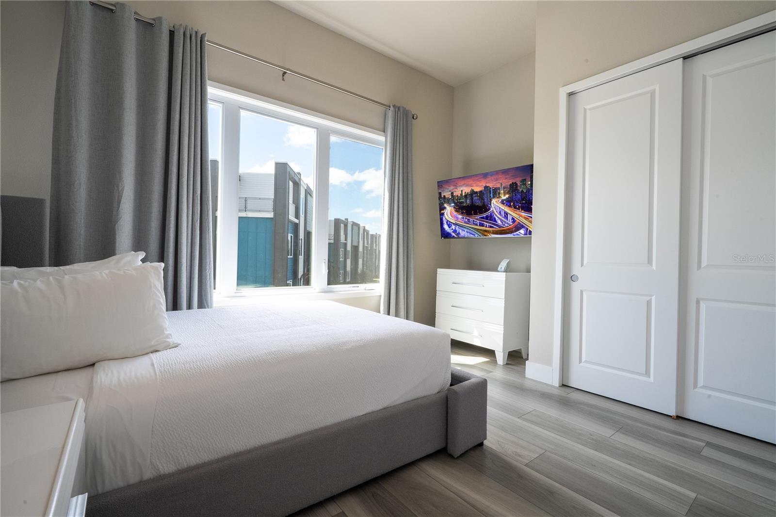 SPECTRUM AT REUNION CONDO PH 13 - Residential