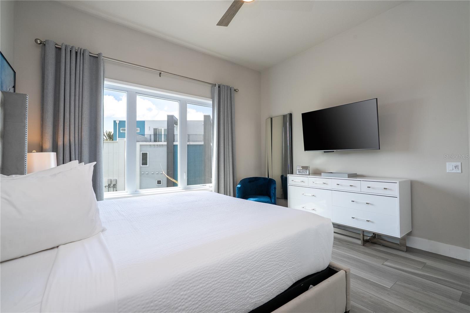 SPECTRUM AT REUNION CONDO PH 13 - Residential