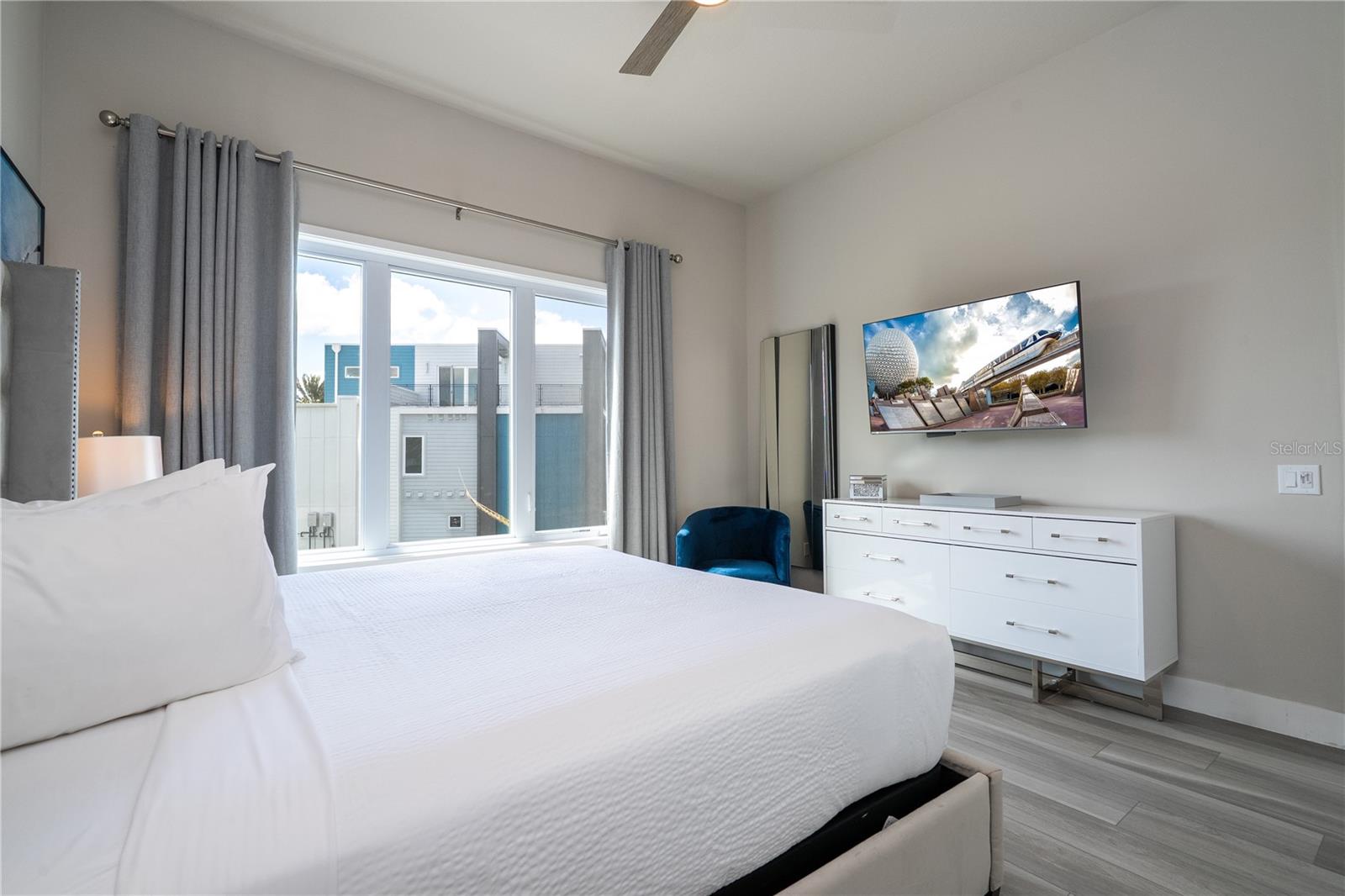 SPECTRUM AT REUNION CONDO PH 13 - Residential