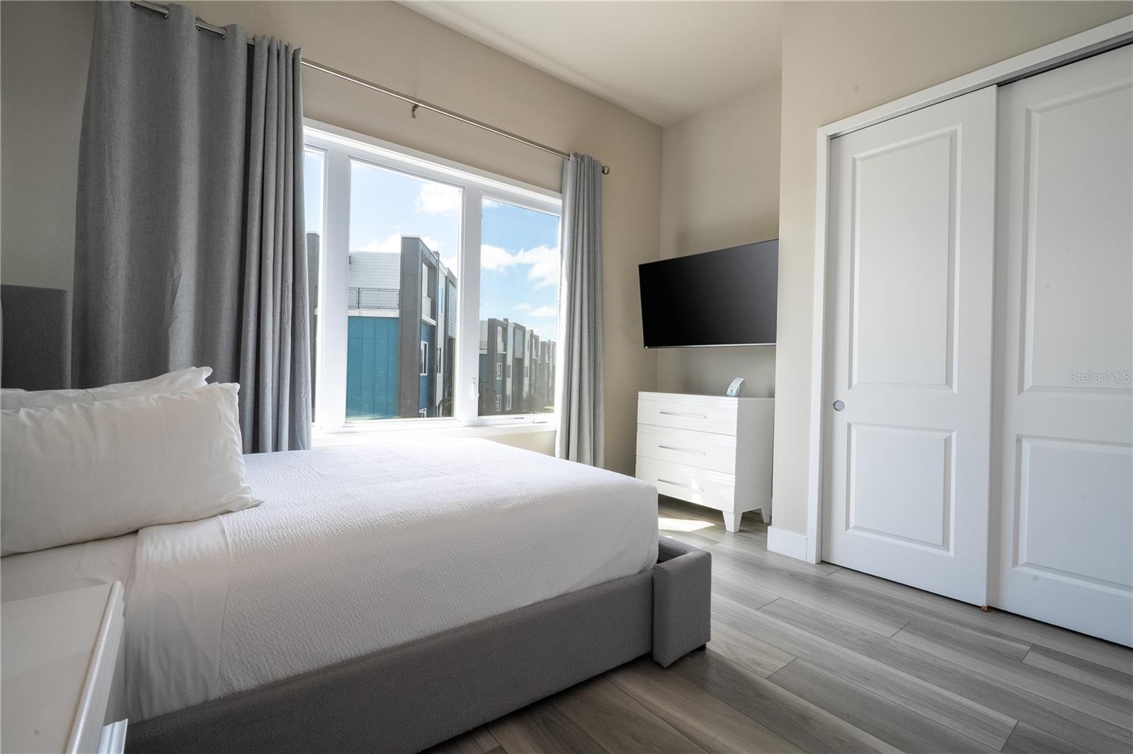 SPECTRUM AT REUNION CONDO PH 13 - Residential