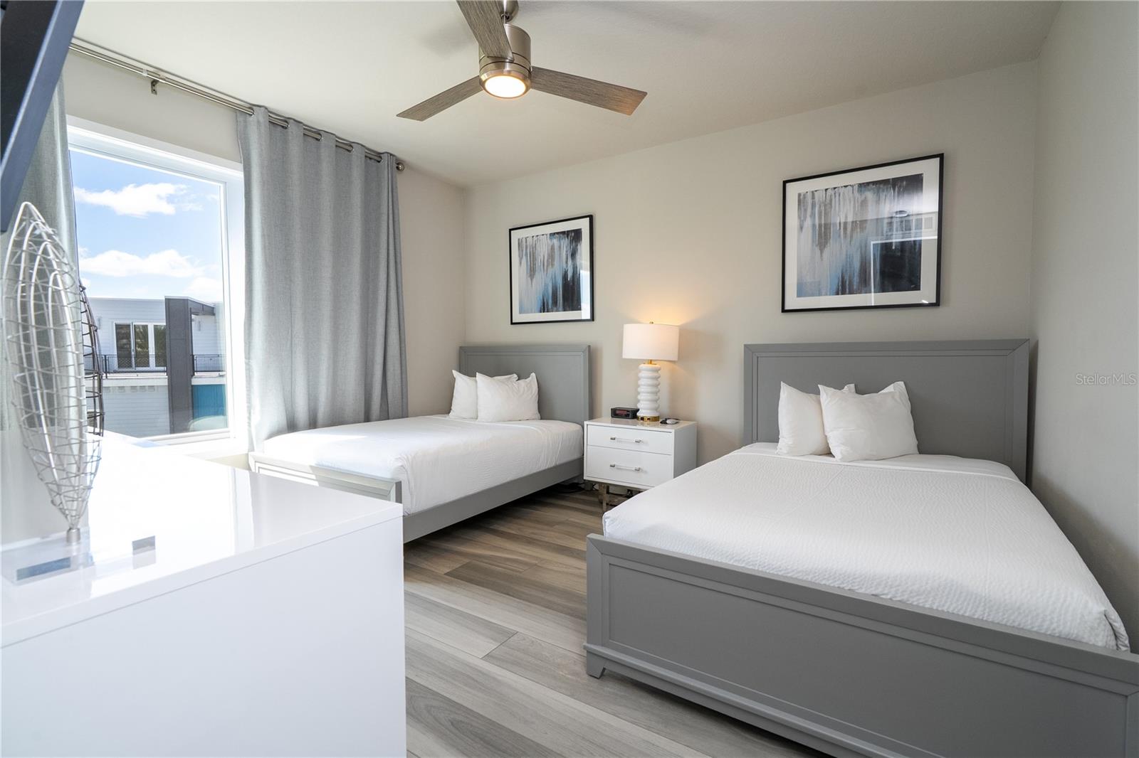 SPECTRUM AT REUNION CONDO PH 13 - Residential
