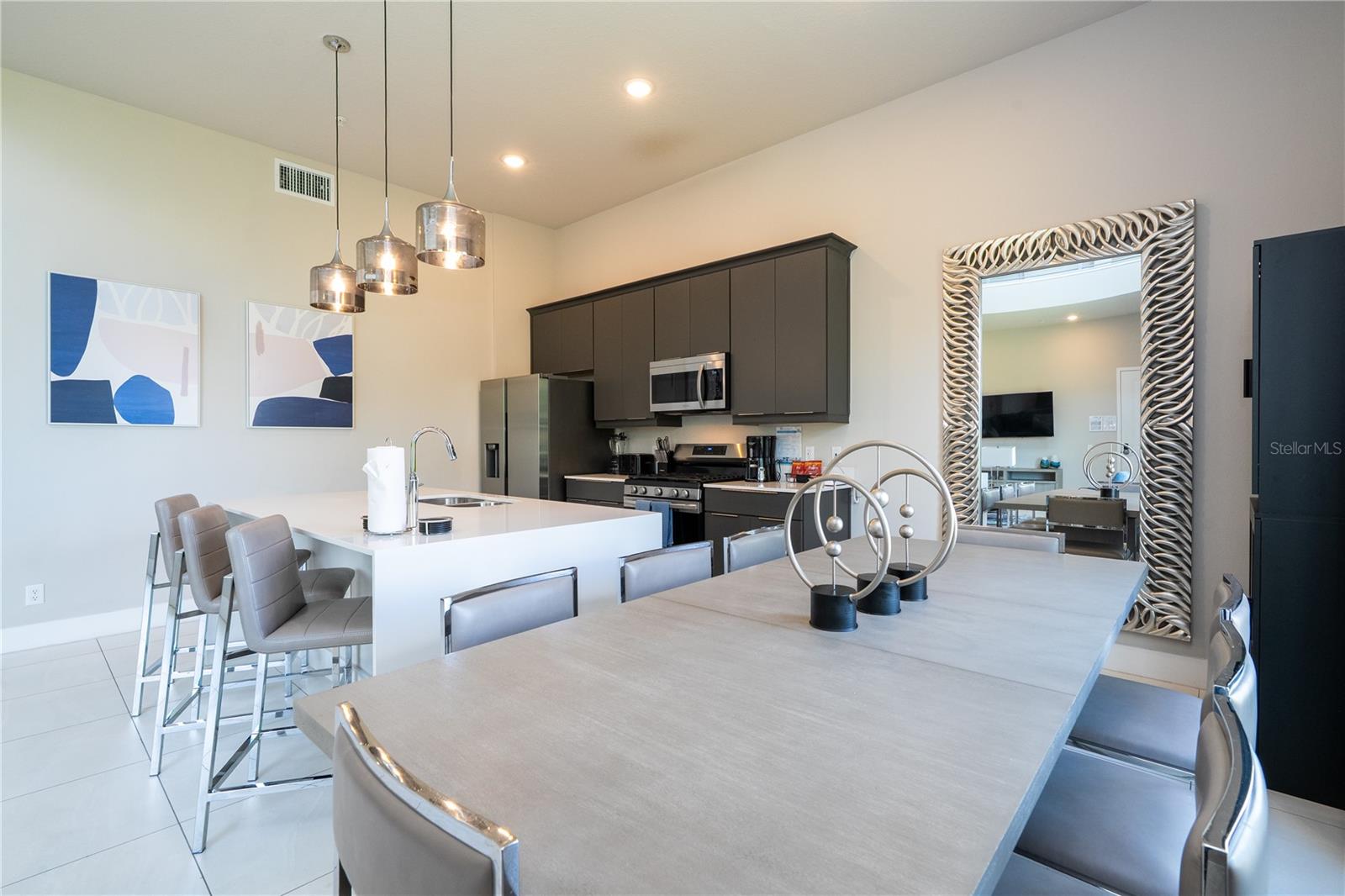 SPECTRUM AT REUNION CONDO PH 13 - Residential