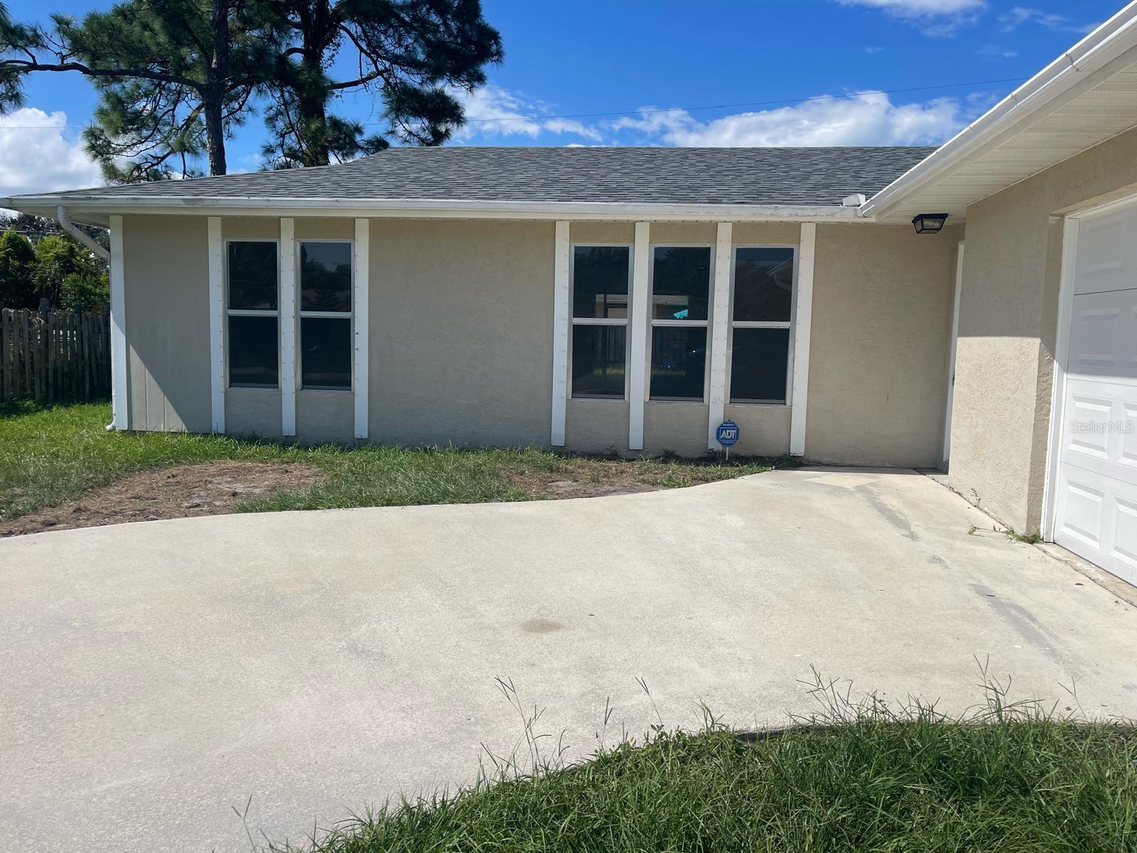 554 NW TWYLITE TERRACE
