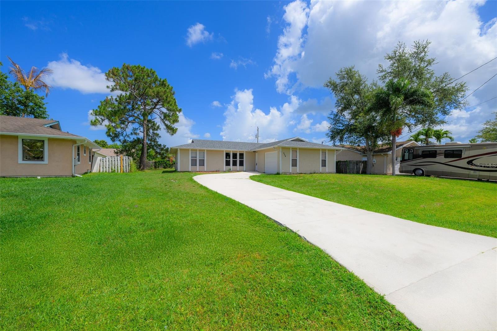 554 NW TWYLITE TERRACE