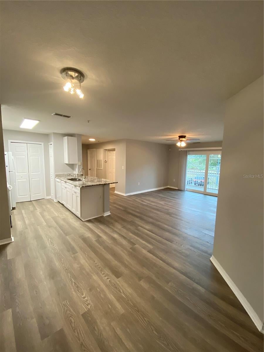 5479 VINELAND ROAD 9213