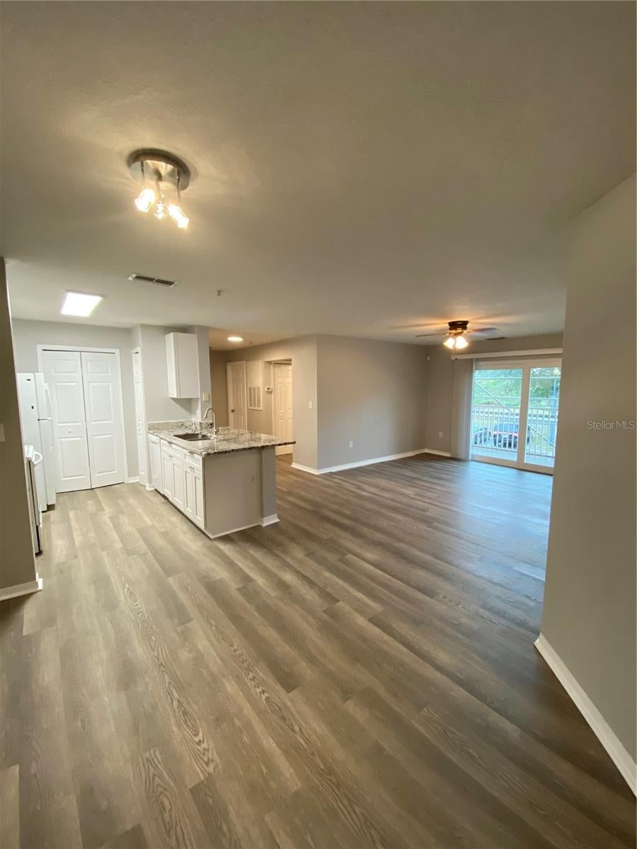 5479 VINELAND ROAD 9213