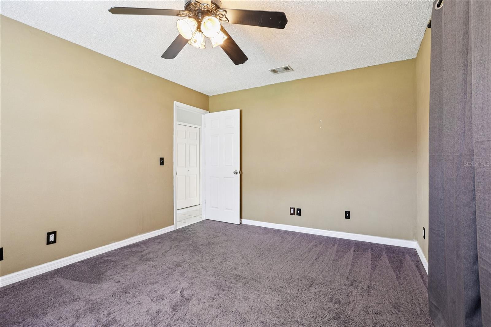 LAKE PADGETT ESTATES / TENNIS CLUB ESTATES UNREC/ - Residential